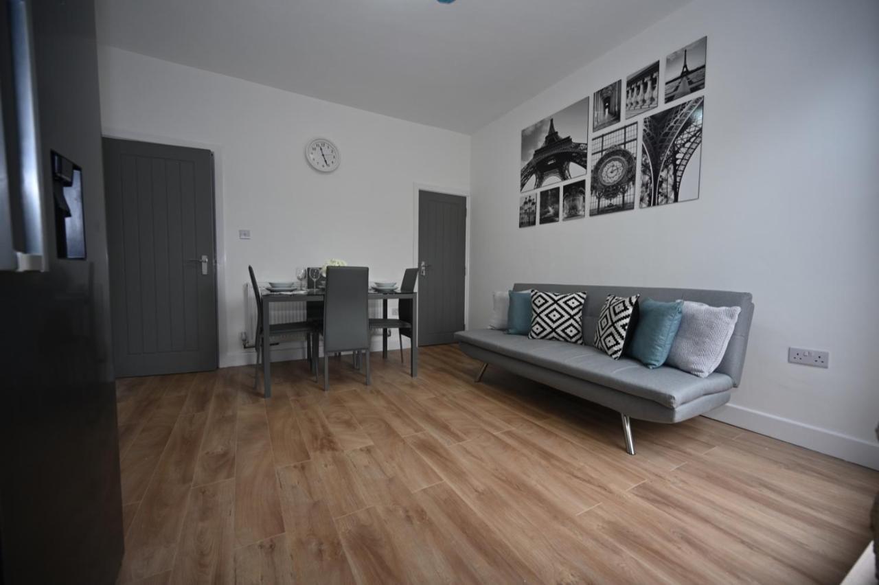 Отель Kunda House Galton Bridge Бирмингем Экстерьер фото
